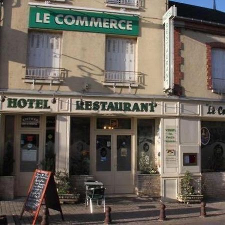 Hotel Le Commerce Bellegarde-du-Loiret Екстер'єр фото